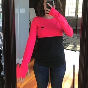 Long sleeve athletic shirt